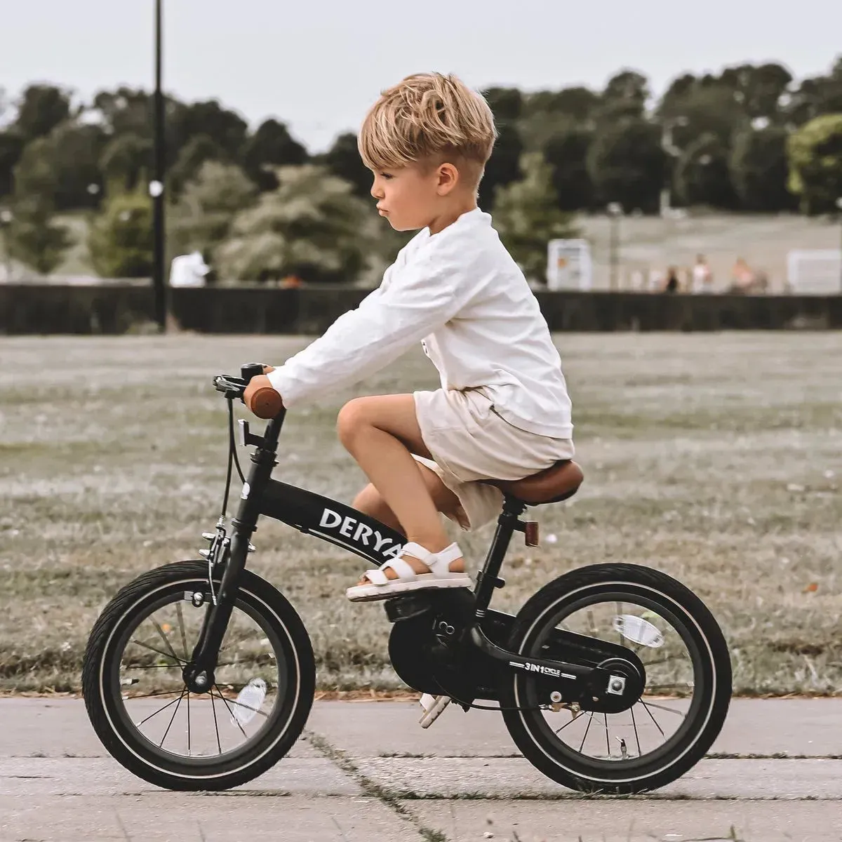 Luxury Children's bike 14 inch - 3 in 1 - balance bike Black - Image 7