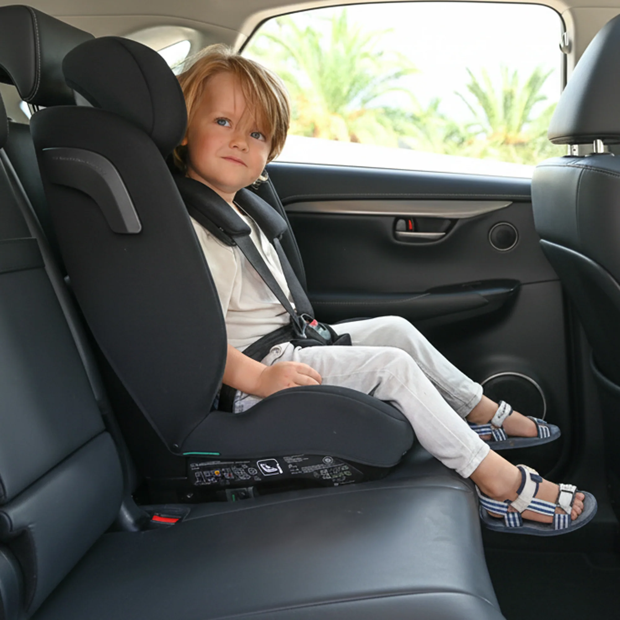 Carter Luxe i-Size/isofix Car Seat 29.9-59.1" - 19.8-79.4 lb - Deep seat - Adjustable headrest - Safety systems - Easy to clean - Group 1/2/3 - Image 5