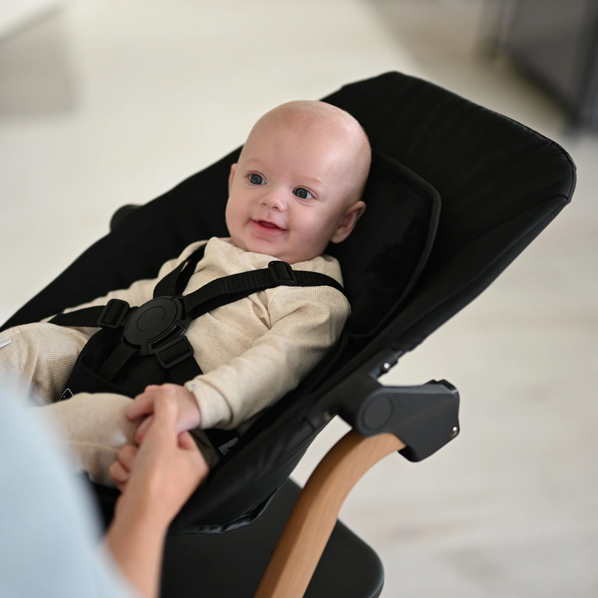 Curve High Chair Set Complete - Including Rocker & Cushion - Black - Image 5
