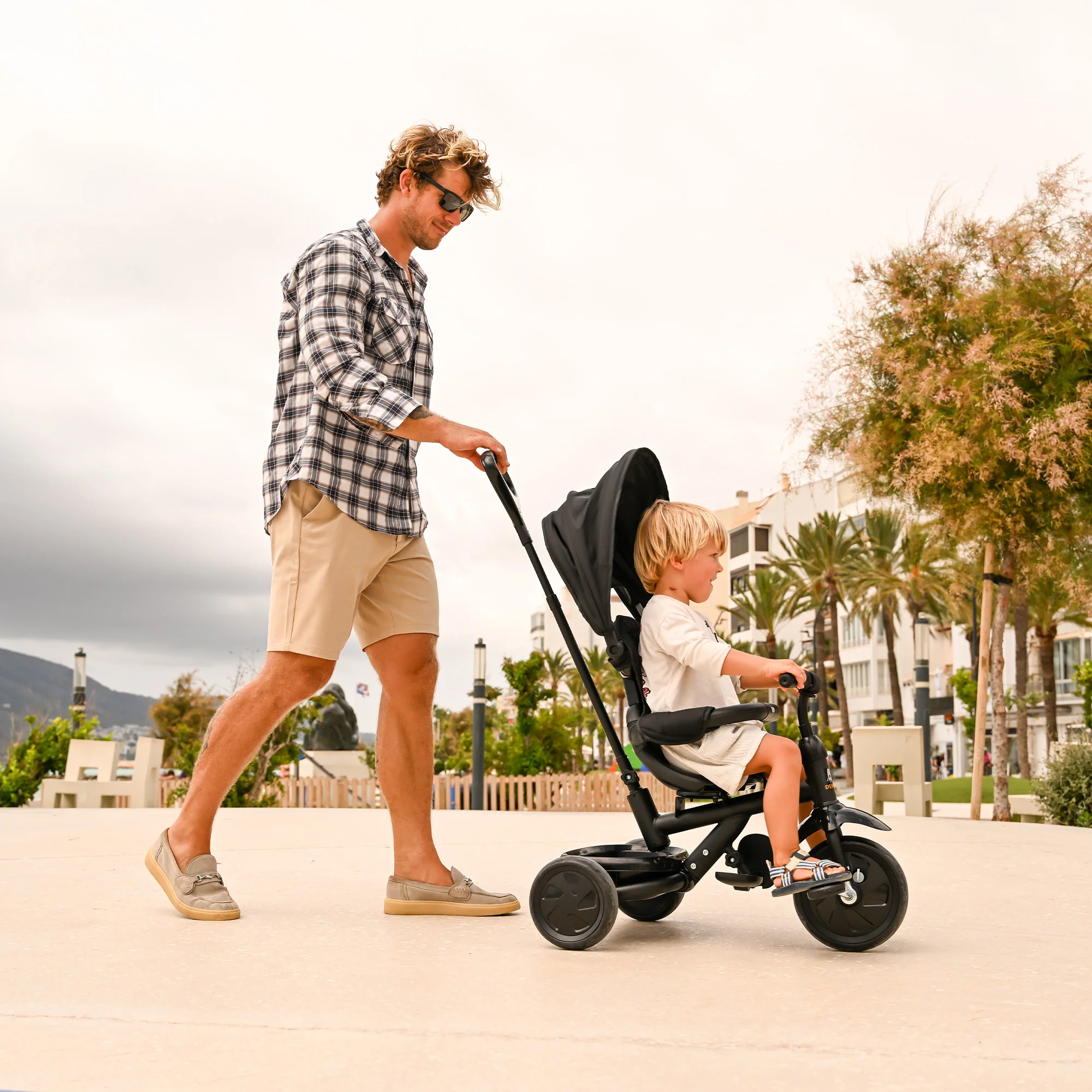 Adventurer Tricycle with push bar Black - Image 10