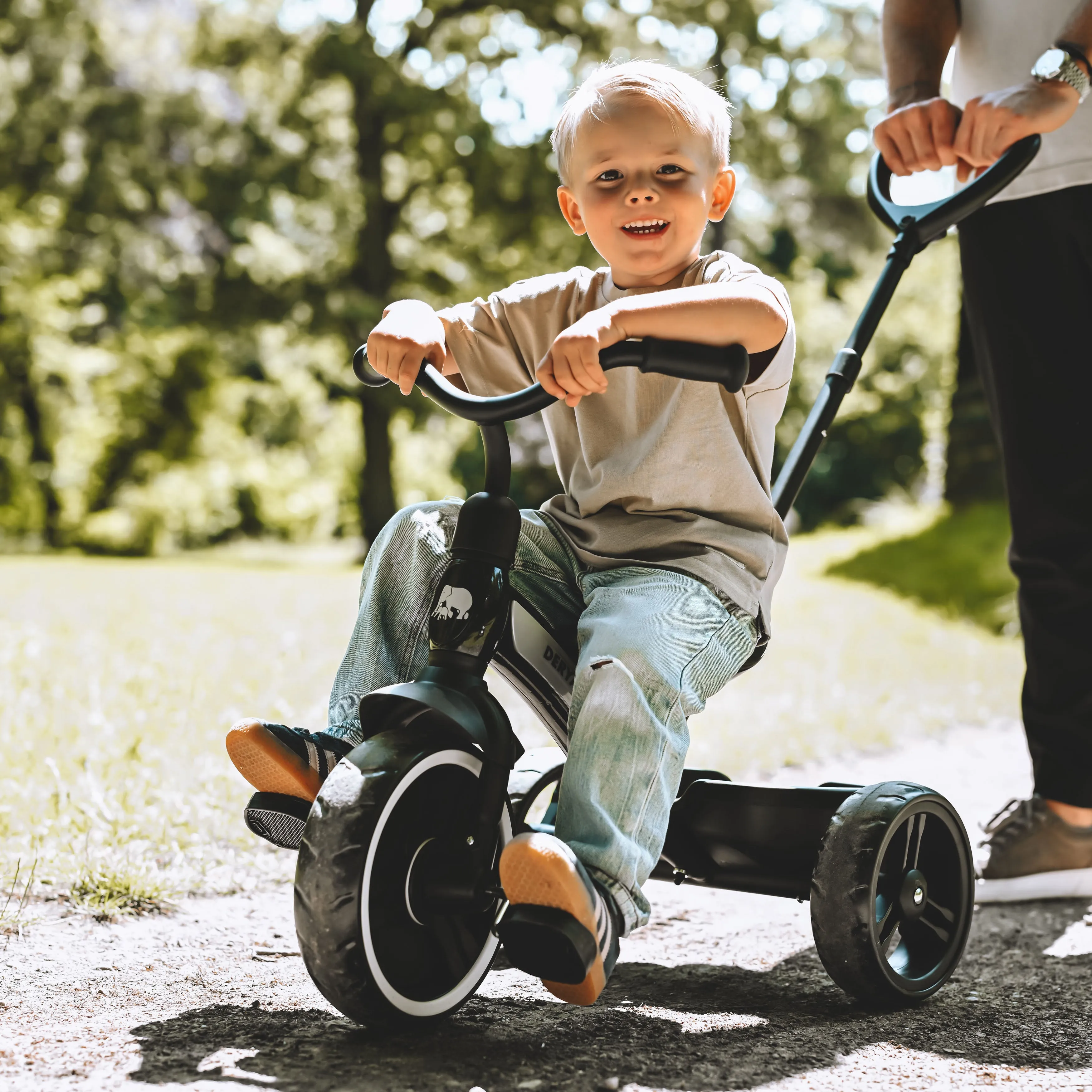Tricycle with push bar - Image 2