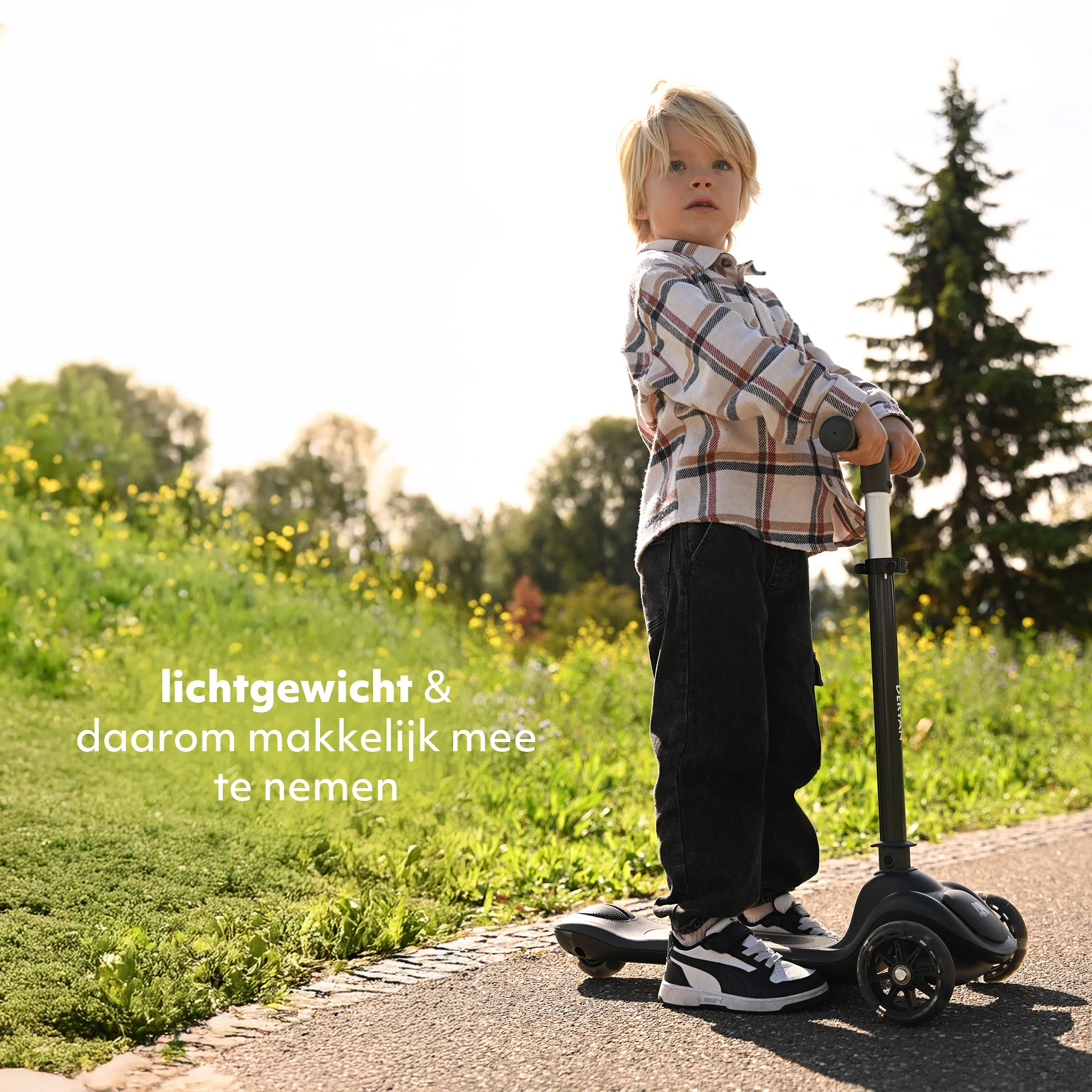 Harvey Kids Scooter 3 wheels - age group 3+ - max 110.3 lb - LED lights in the wheels - height adjustable 25.6"-27.6"-29.5"-31.5" - Black - Image 9