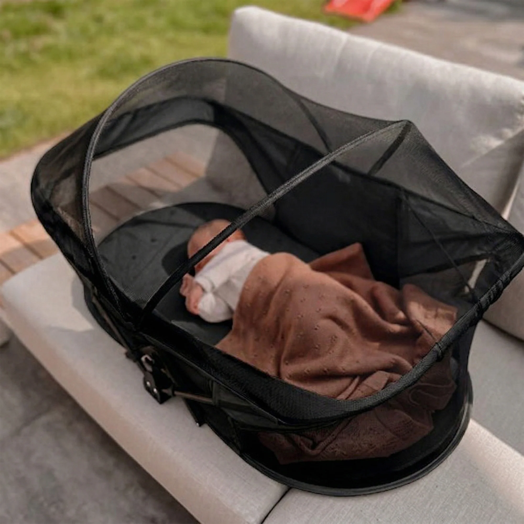 Infant Deluxe BabyBox Travel Crib - Black - Image 9
