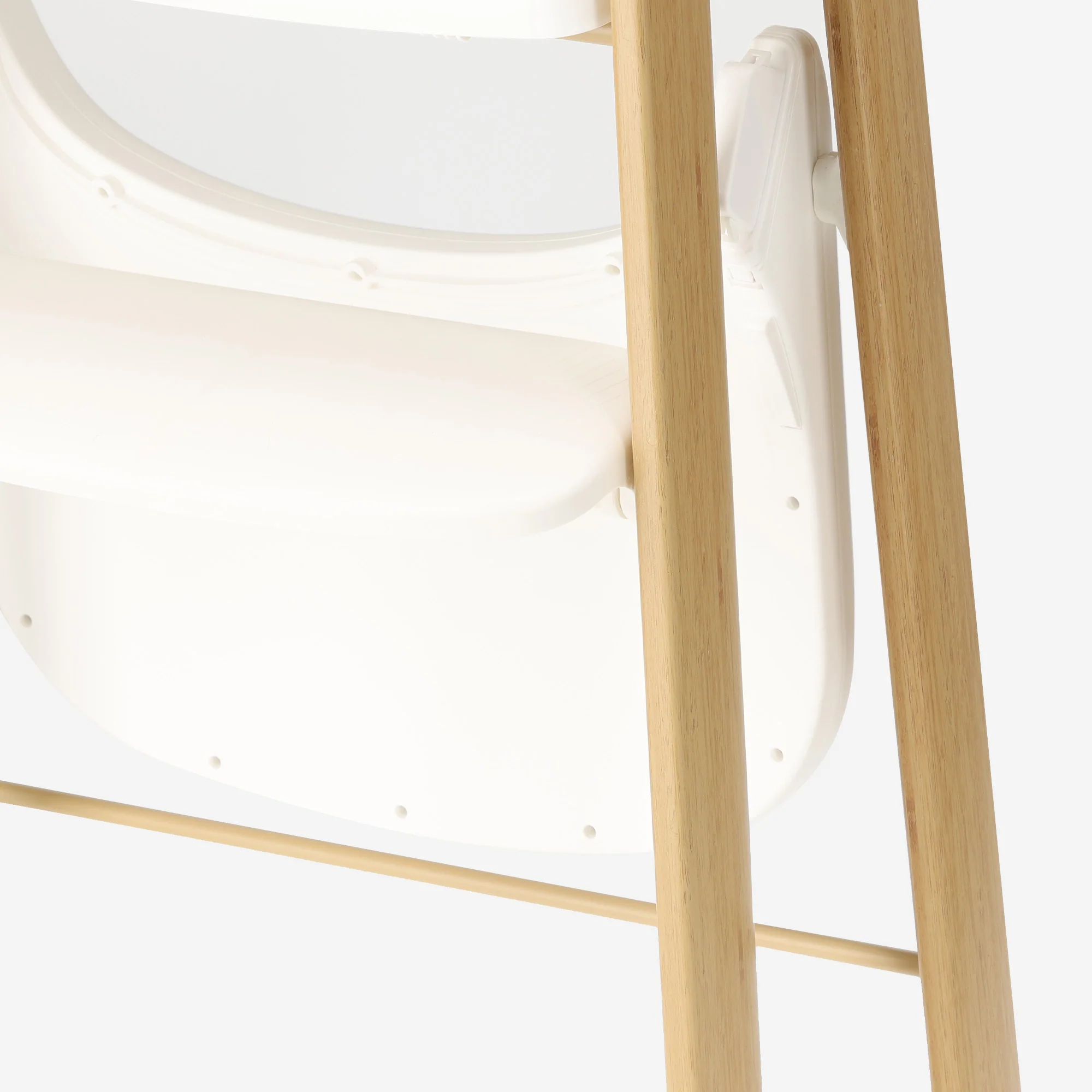 Luxury High Chair White / Wood - Image 10