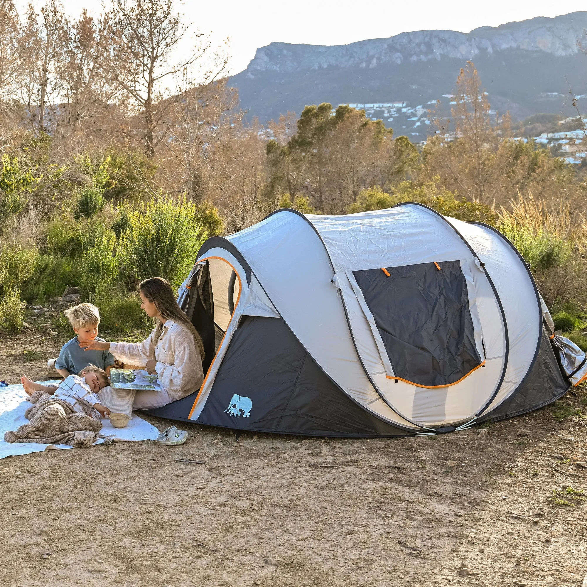 Pop-Up Luxury Tent - 8000 mm water column - Sand - 4-person - Image 2