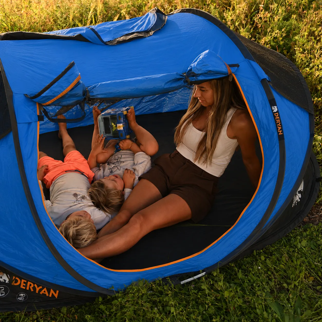 Pop Up Tent Cocoon - 2000MM water column - Navy - Image 4