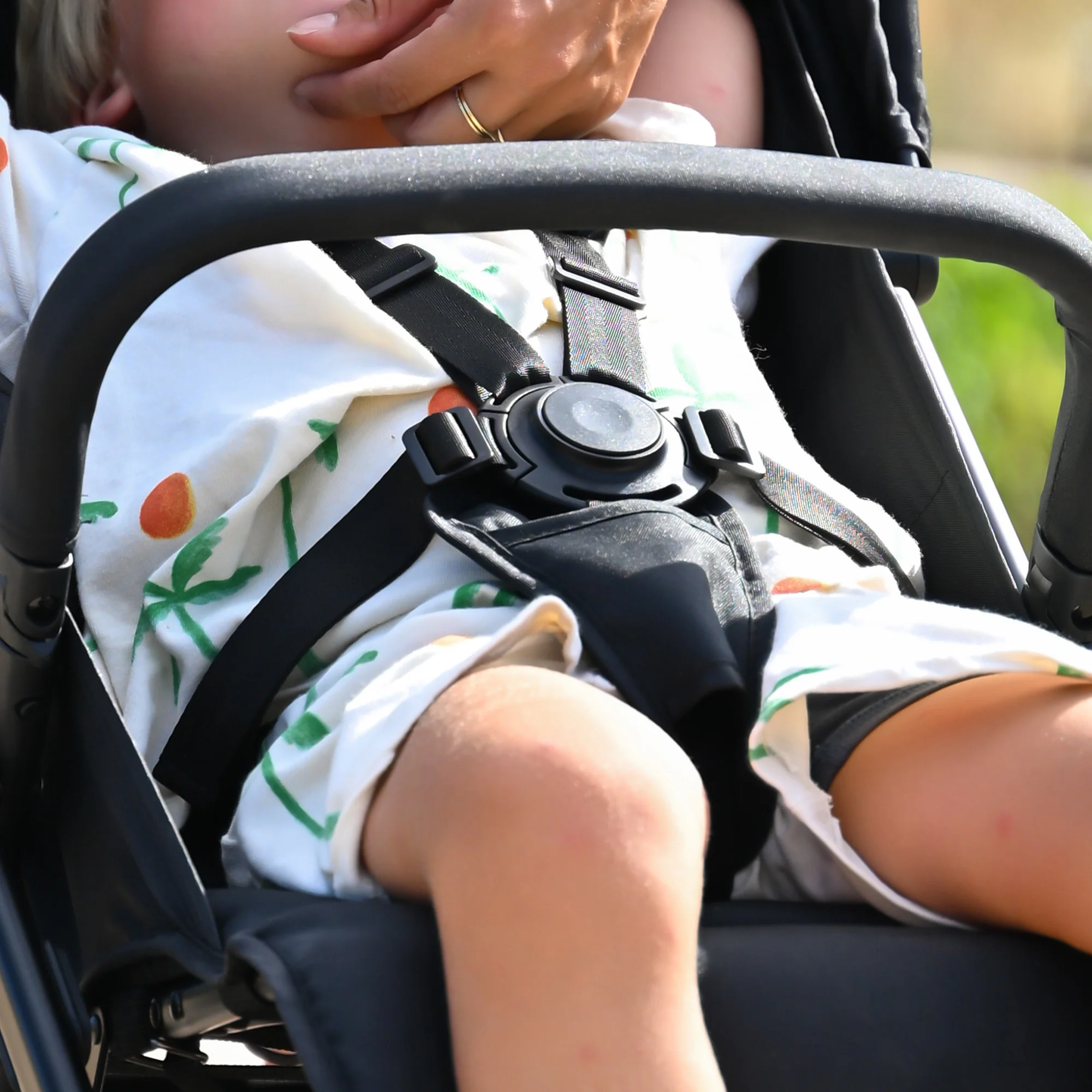 Luxury Easy² Lightweight Stroller - Black - Image 11