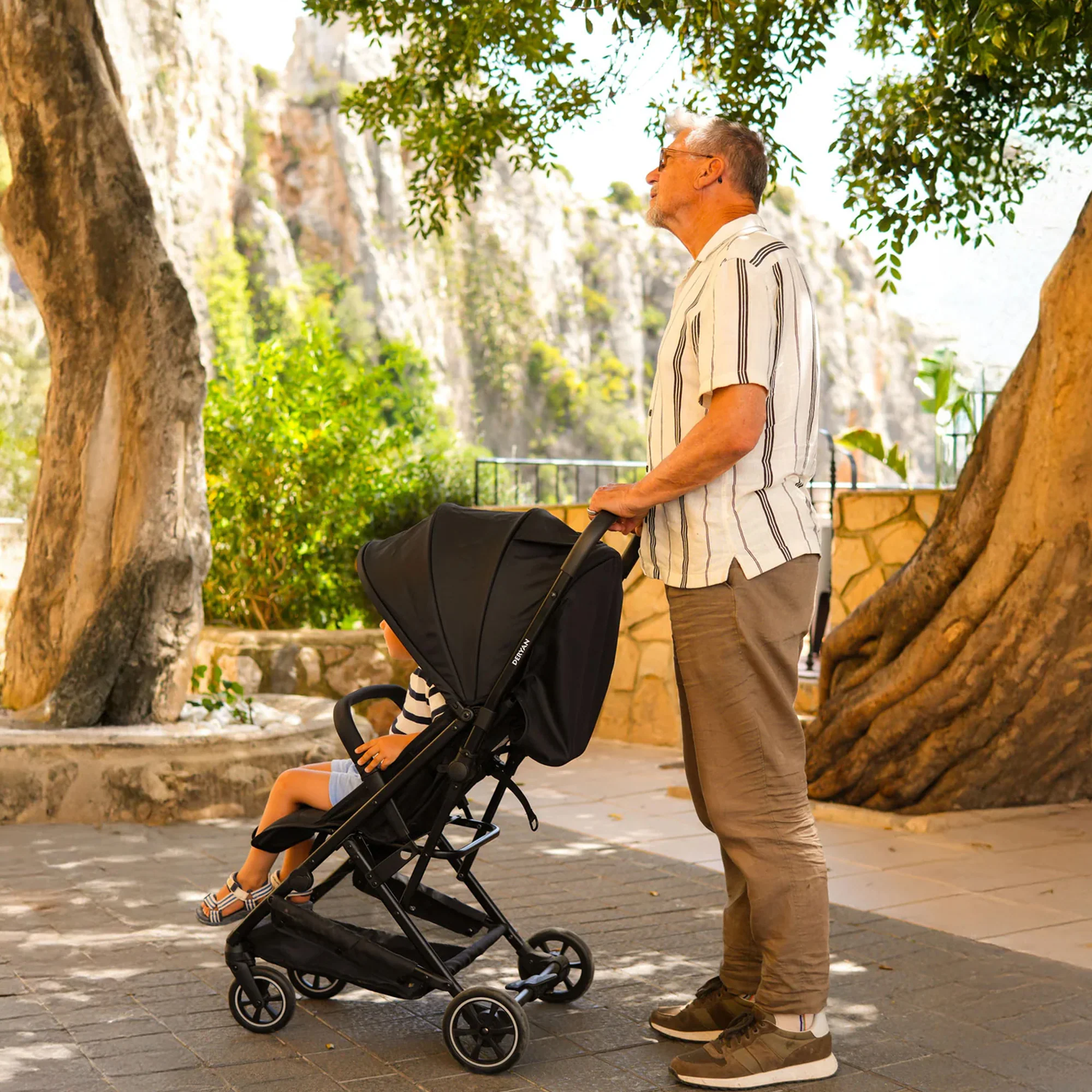 Luxury Easy² Lightweight Stroller - Black - Image 12